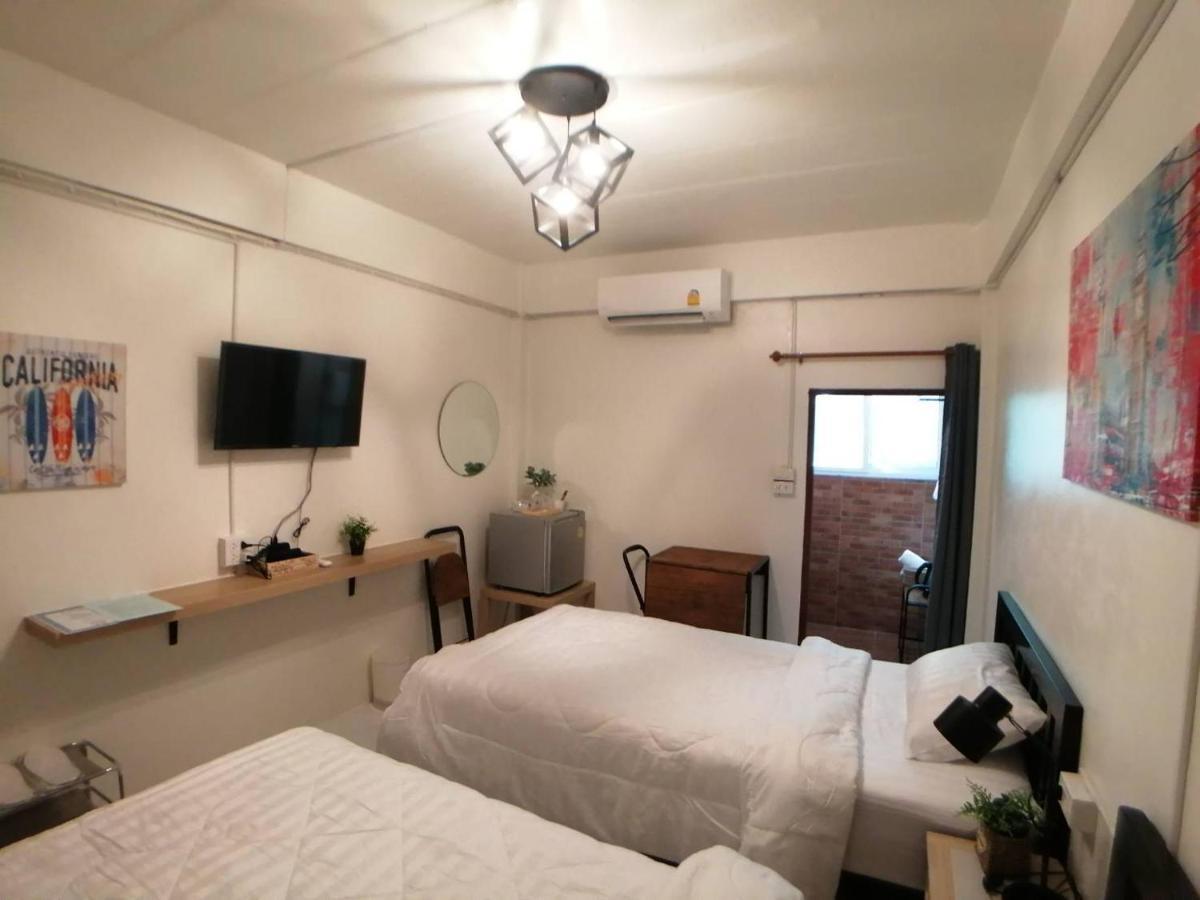 Gogoal Latkrabang Apartment Bangkok Luaran gambar