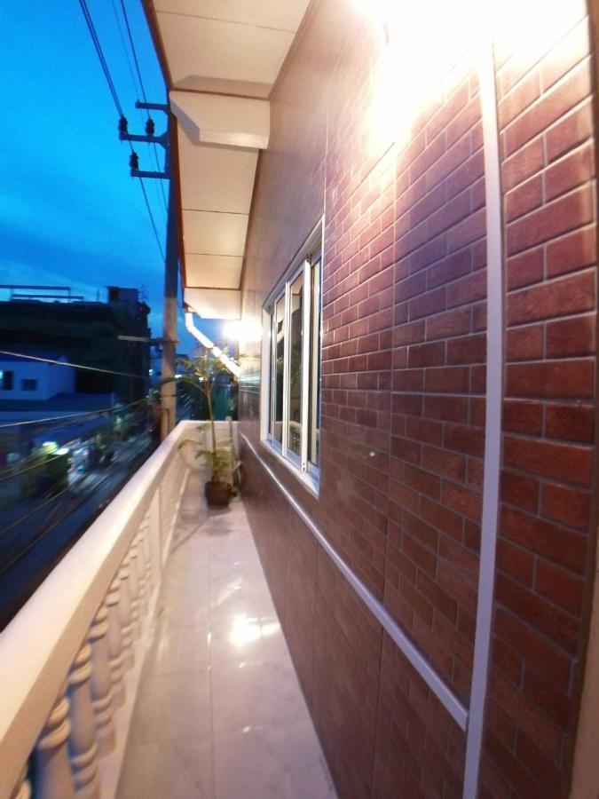 Gogoal Latkrabang Apartment Bangkok Luaran gambar